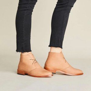 Nisolo Isa in Sand Suede Lace Up Chukka Boots Shoes Size 9 M Leather 8.5